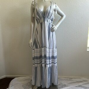 chinese dress ladies Aakaa Strapless Lace Jumpsuit
